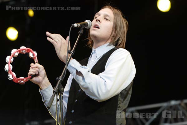 ARCADE FIRE - 2005-08-25 - SAINT CLOUD - Domaine National - Grande Scene - 